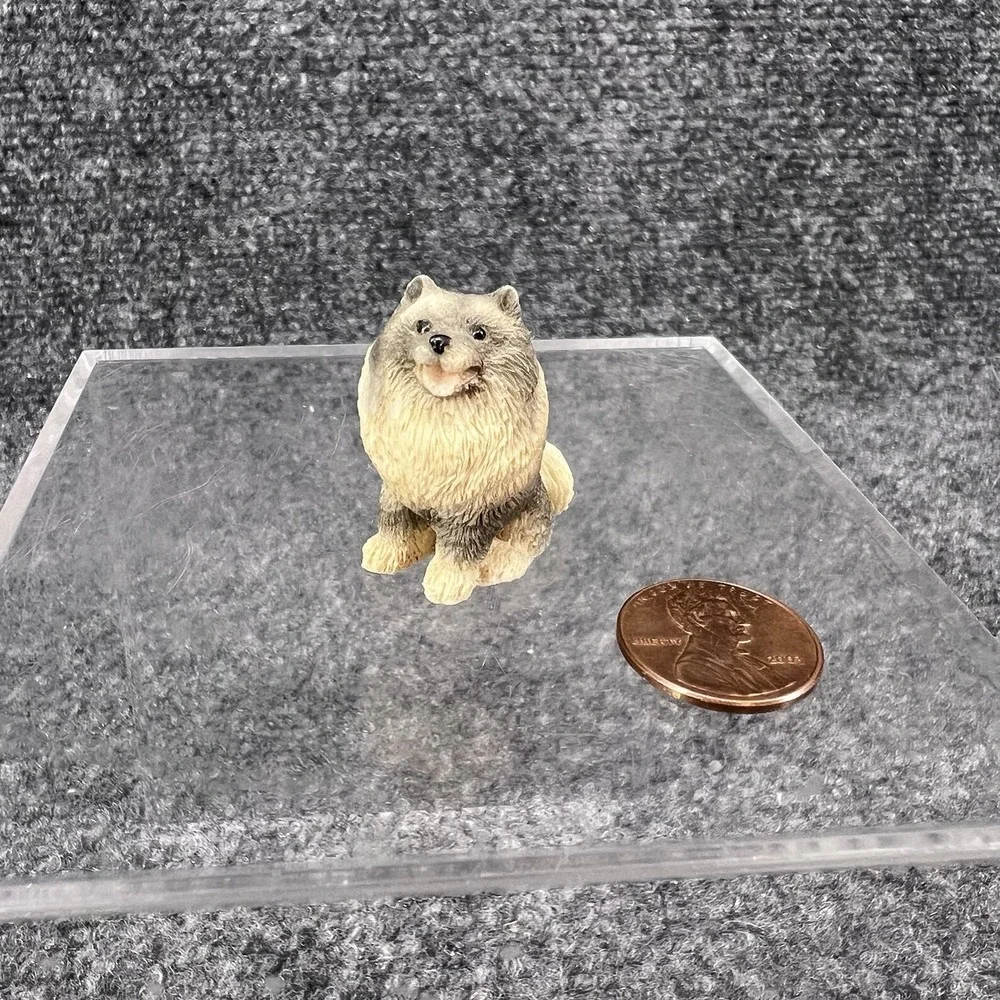 Stone Resin Keeshond Pomeranian Dog 1.25